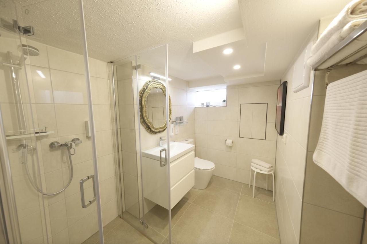 2 Zimmer I Kueche I Smarttv I Klima I Parkplatz I 3 Bed I Wlan Tacherting Exterior foto